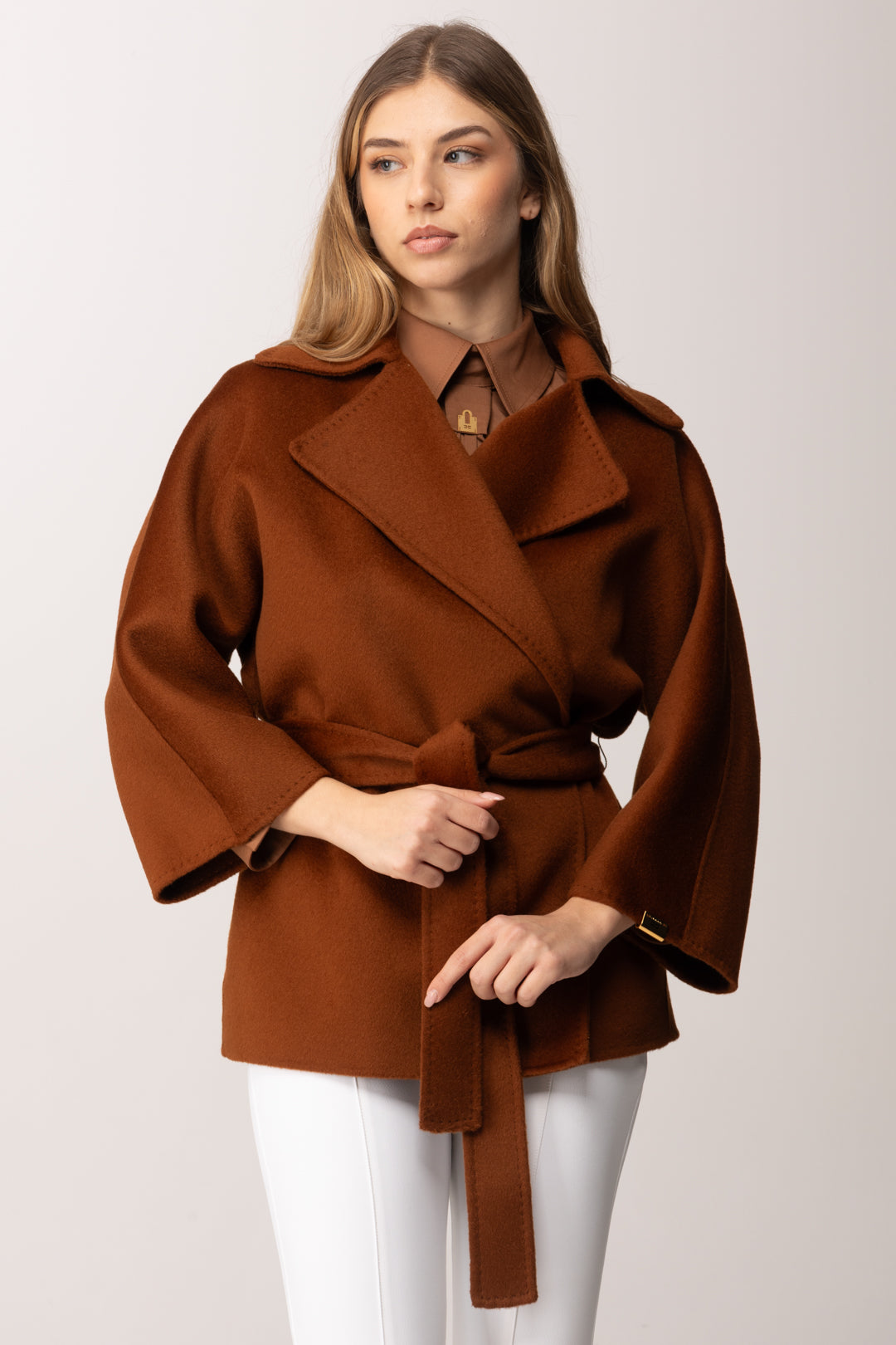 Elisabetta Franchi Cappotto Corto In Panno con Maniche a Tre Quarti CP70D61E2 CUOIO