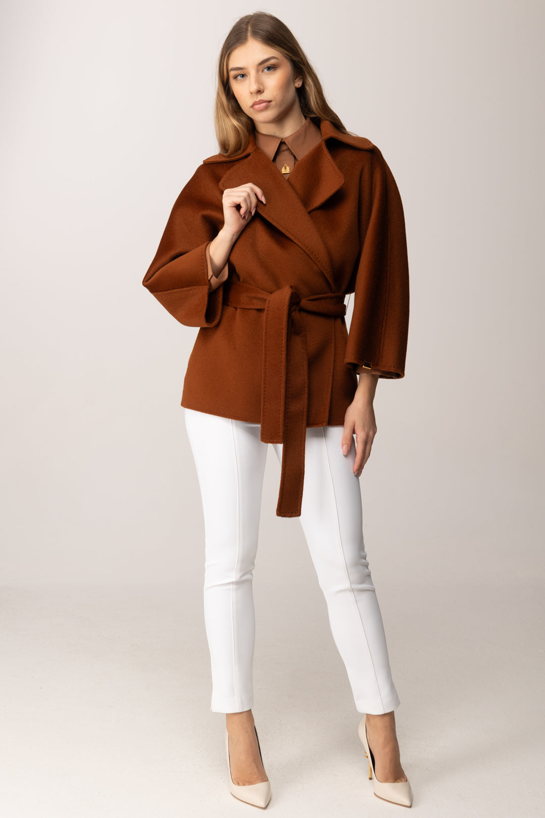 Elisabetta Franchi Cappotto Corto In Panno con Maniche a Tre Quarti CP70D61E2 CUOIO