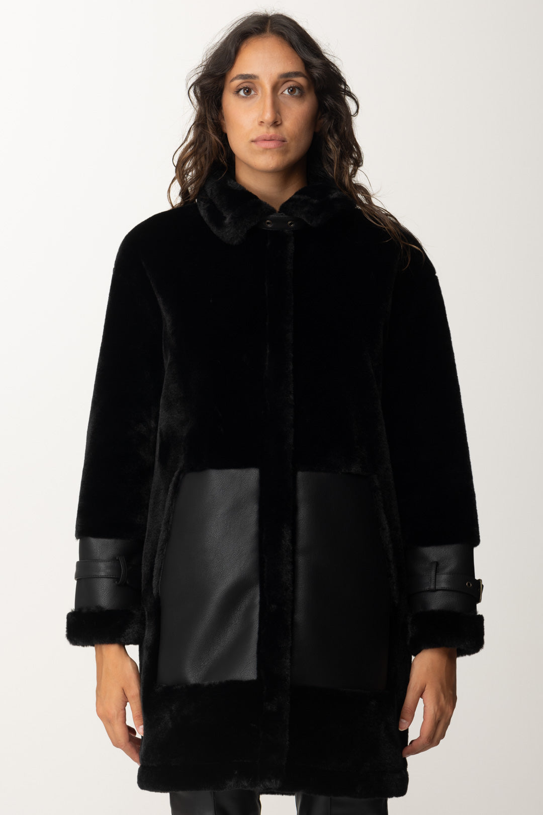 Twin-set Donna Cappotto Eco Pelliccia e Inserti In Pelle 242TP2381 - Main Image