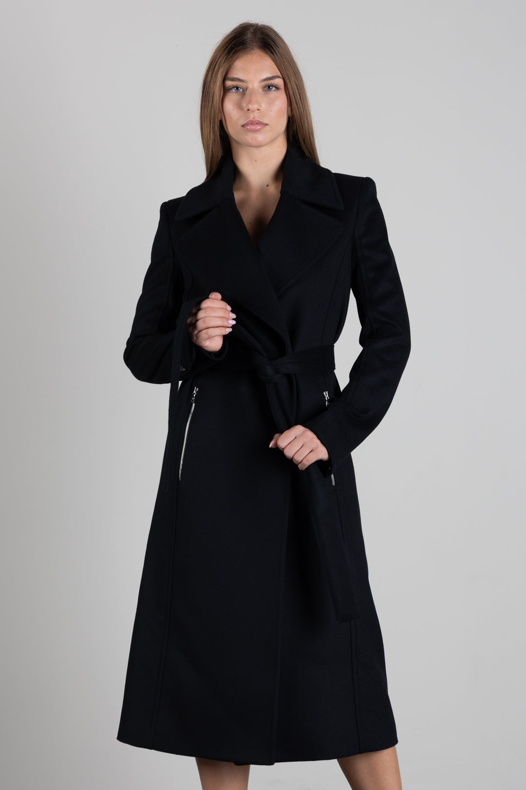 Patrizia Pepe Cappotto Lungo con Cintura e Zip 2O0225 A171 NERO