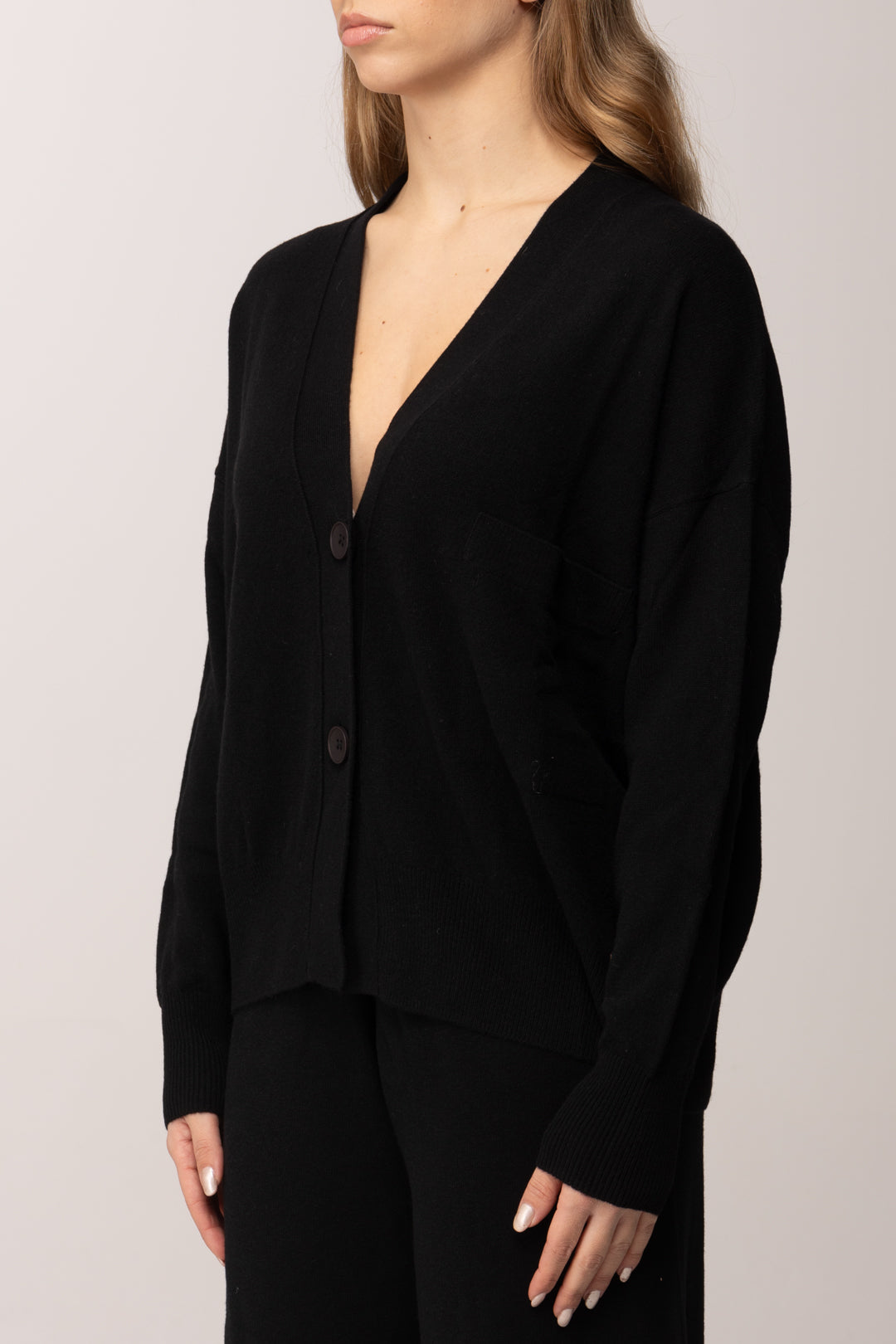 Meme Road Cardigan Morbido con Scollo a V e Tasca MRK631 NERO