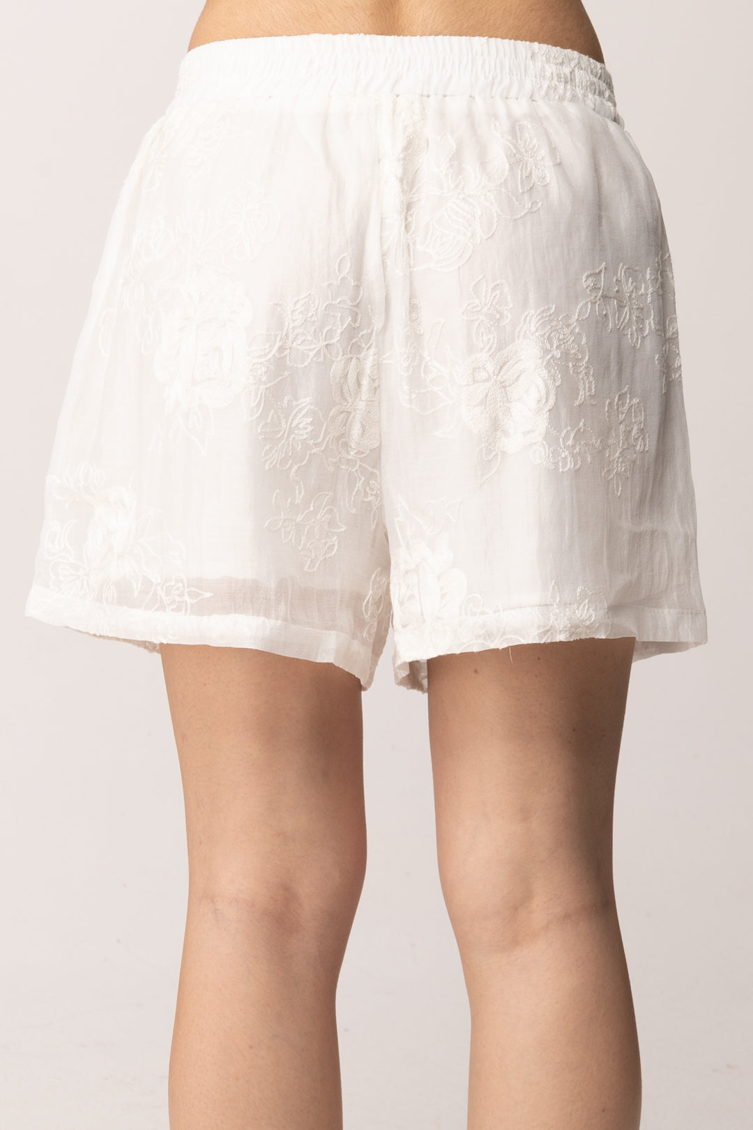 Khloe Femme Completo Ricamato con Camicia e Shorts 6193 BIANCO