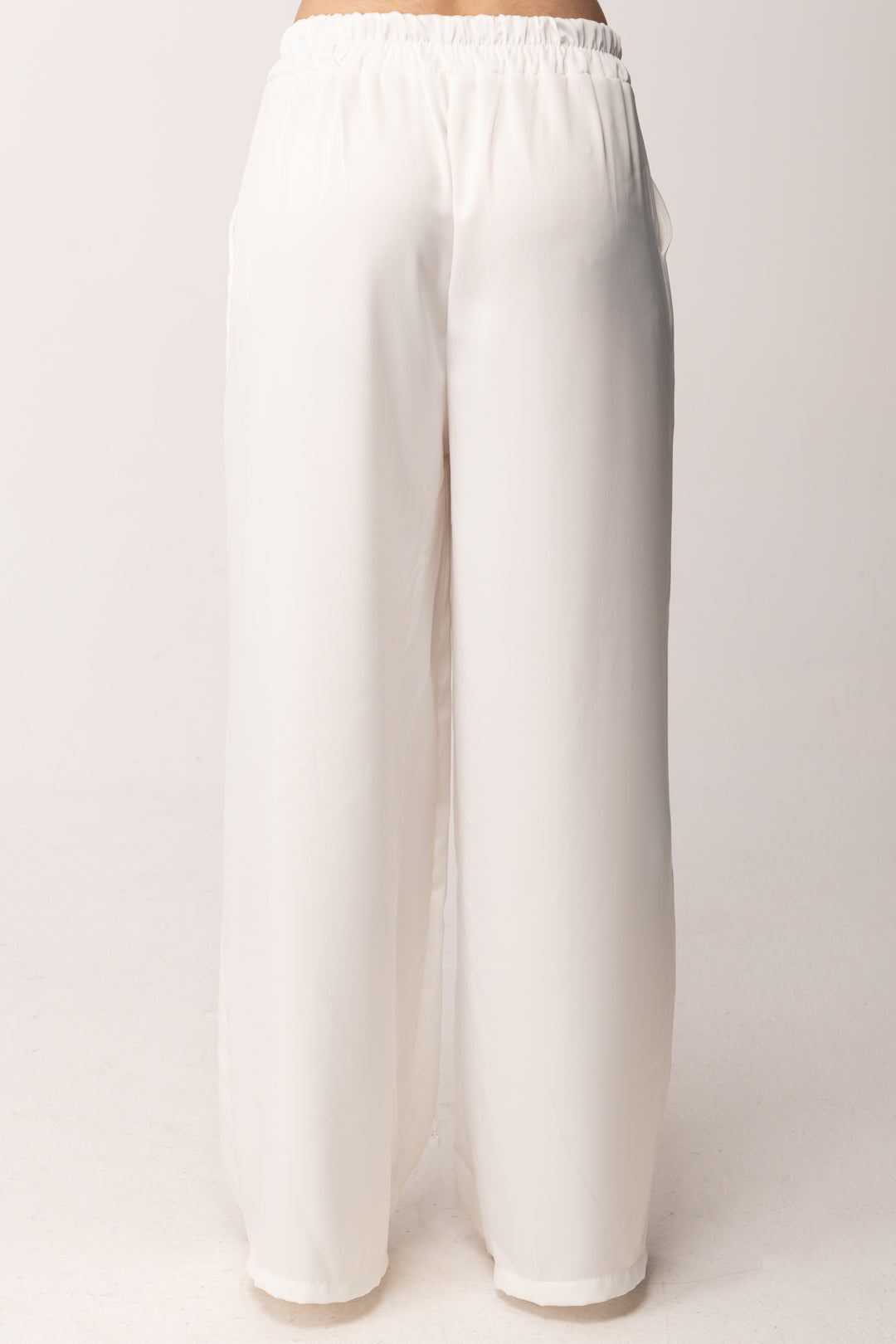 Khloe Femme Completo Satinato con Dettaglio Gioiello 70082 BIANCO