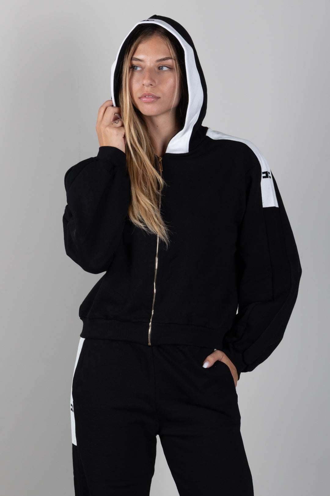 Elisabetta Franchi Bambina Felpa con Cappuccio e Bande Loggate EFFE175CFF017.N101