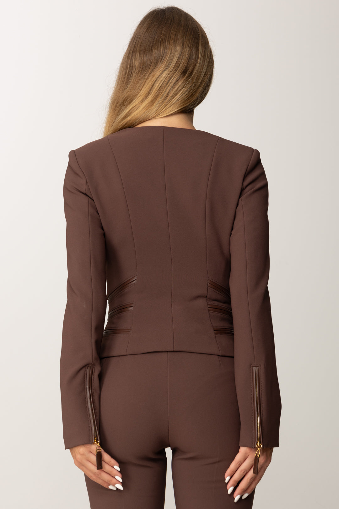 Elisabetta Franchi Giacca Aderente In Doppio Crepe con Zip GI17356E2 COFFEE