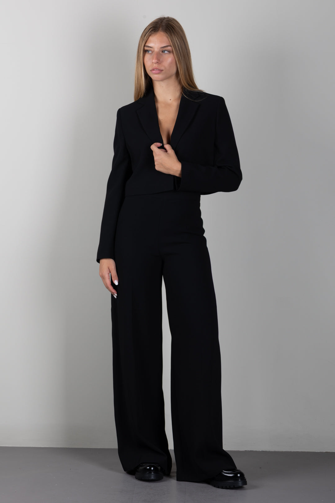 Elisabetta Franchi Bambina Giacca Cropped Monopetto con Rever EFGC0820GA022.N000