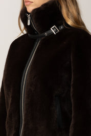 Pinko Giacca Effetto Pelliccia con Collo Alto e Zip MARRONE