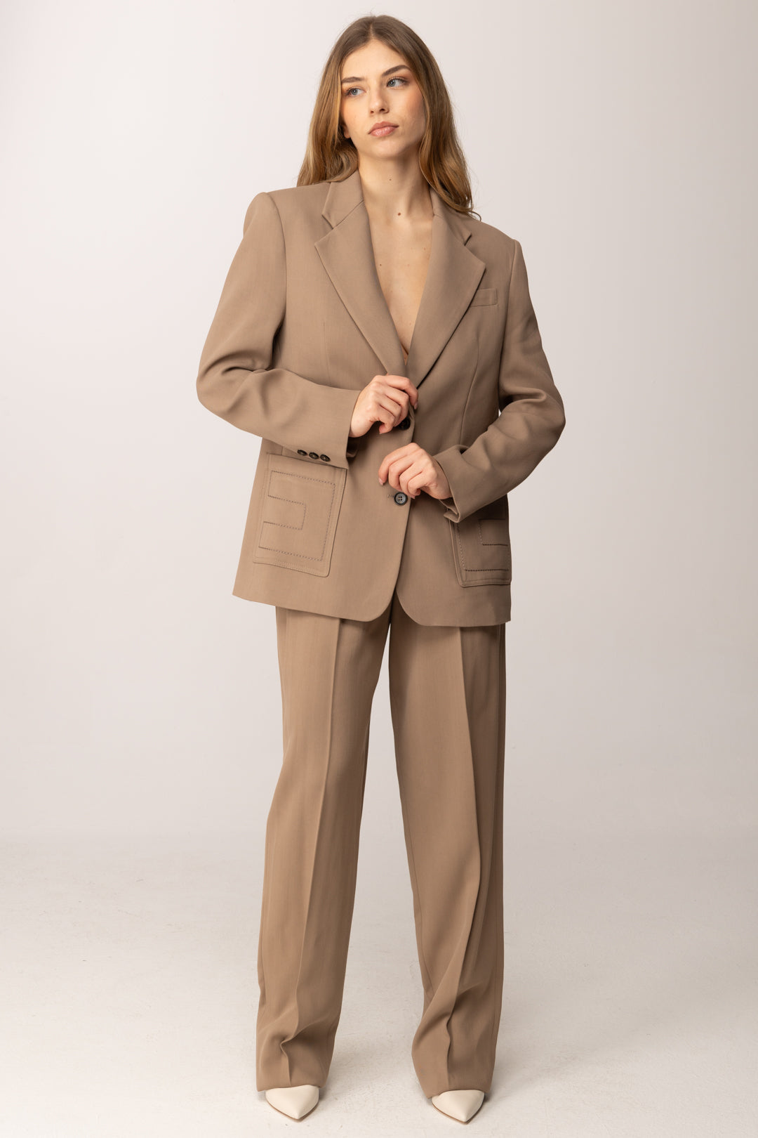 Elisabetta Franchi Giacca In Gabardina con Tasche con Ricamo Logo GI21961E2 ARGILLA