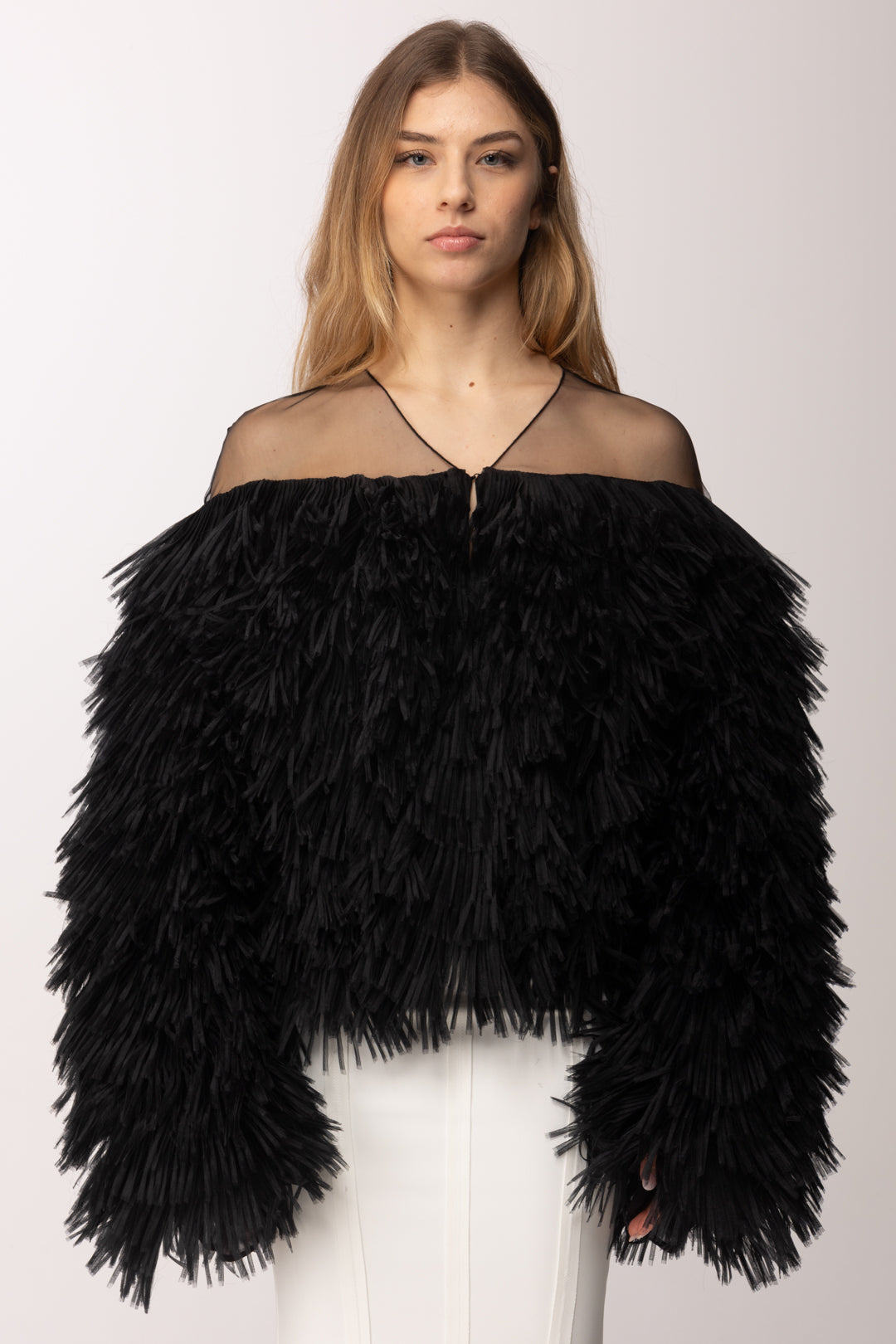 Elisabetta Franchi Giacca In Tulle e Organza con Frange Effetto Piuma IR22J62E2 NERO