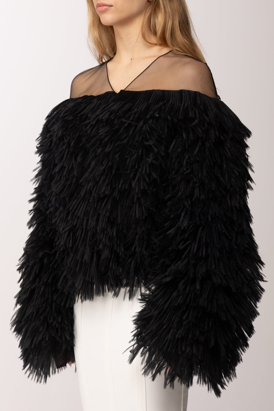 Elisabetta Franchi Giacca In Tulle e Organza con Frange Effetto Piuma IR22J62E2 NERO