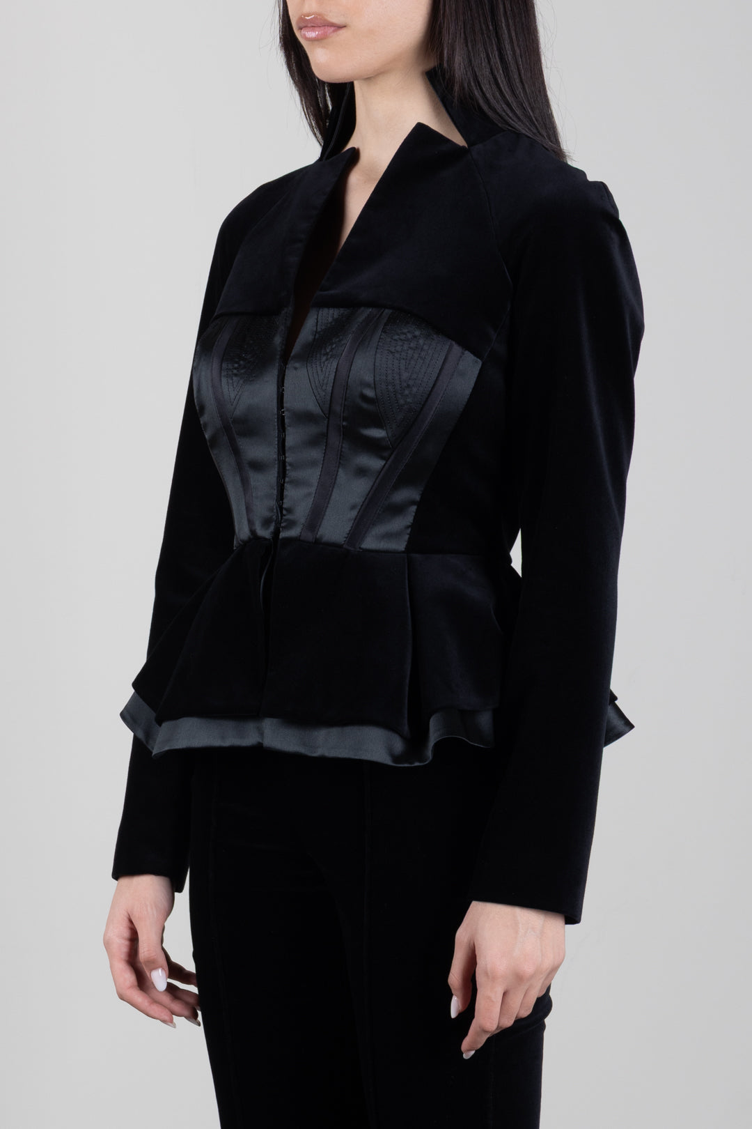 Elisabetta Franchi Giacca In Velluto con Bustier e Baschina GI25967E2 NERO