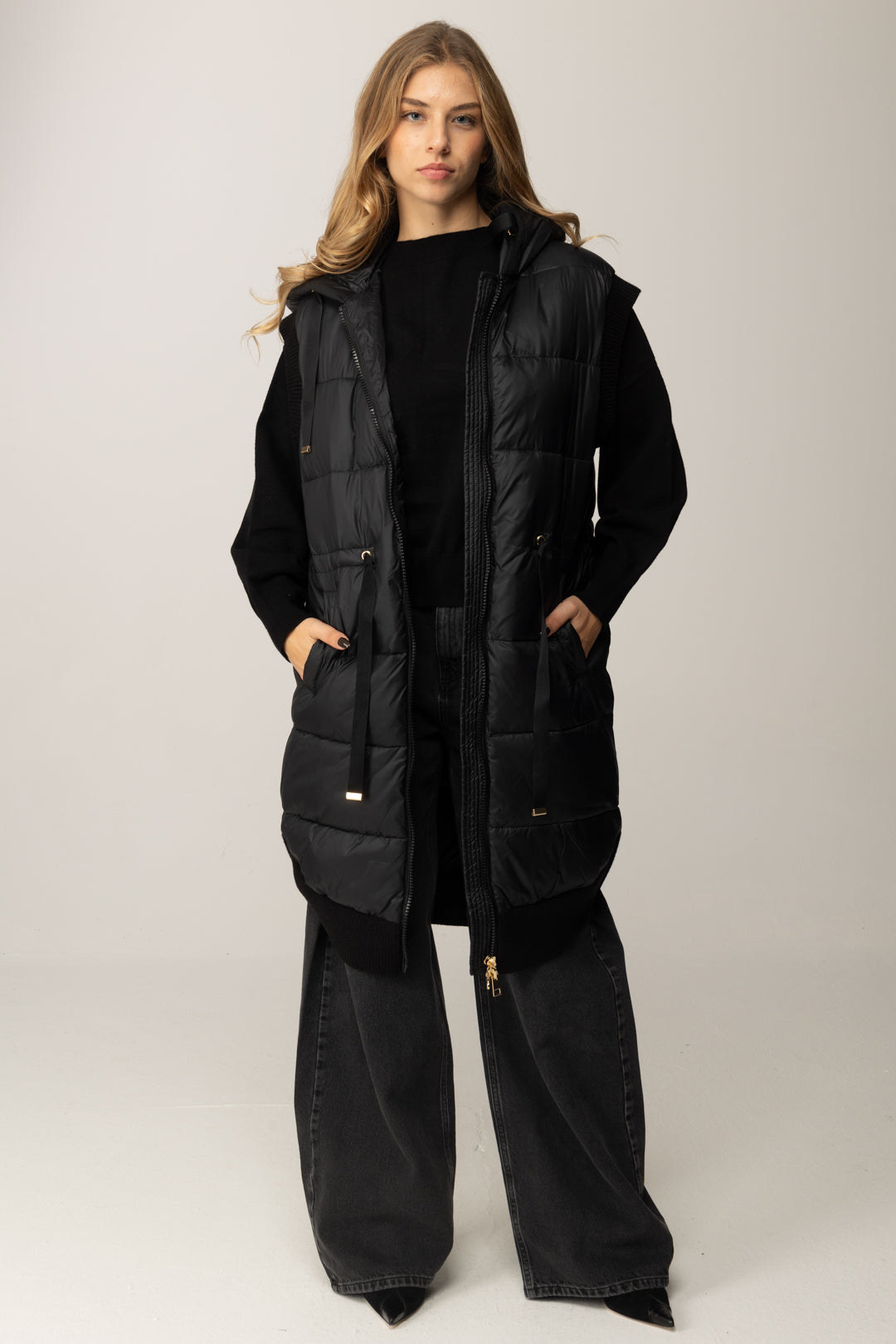 Twin-set Gilet Imbottito con Cappuccio e Profili In Maglia 252TP2172 NERO