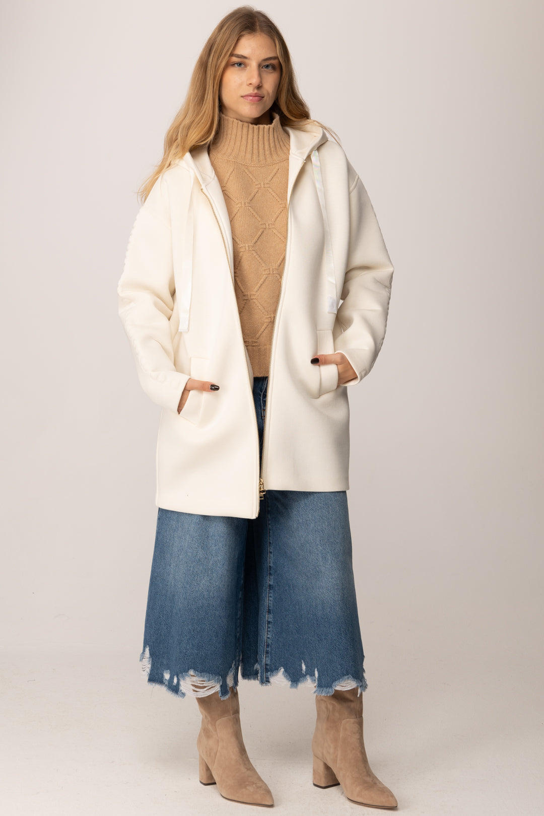 Twin-set Giubbino In Punto Scuba con Cappuccio e Logo Oval T 252TP2192 MADREPERLA