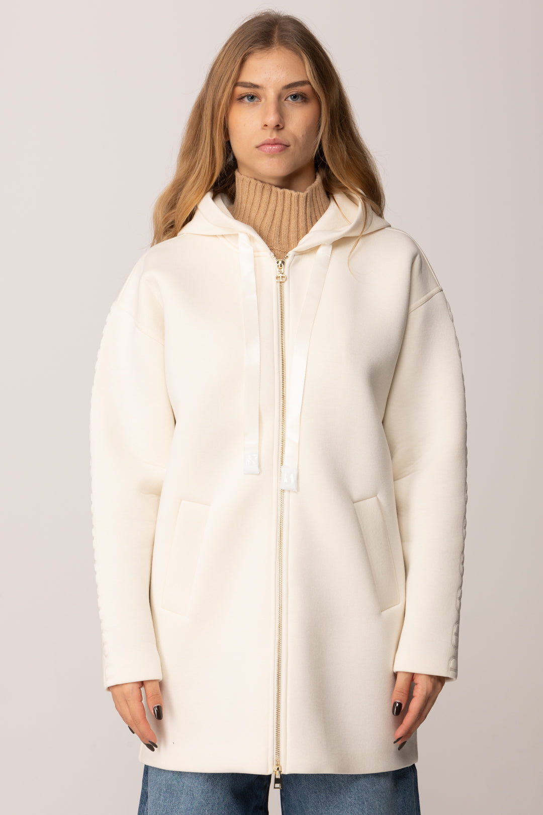 Twin-set Giubbino In Punto Scuba con Cappuccio e Logo Oval T 252TP2192 MADREPERLA