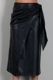 Elisabetta Franchi Gonna Midi Effetto Pelle con Drappeggi e Fusciacca GO21866E2 NERO