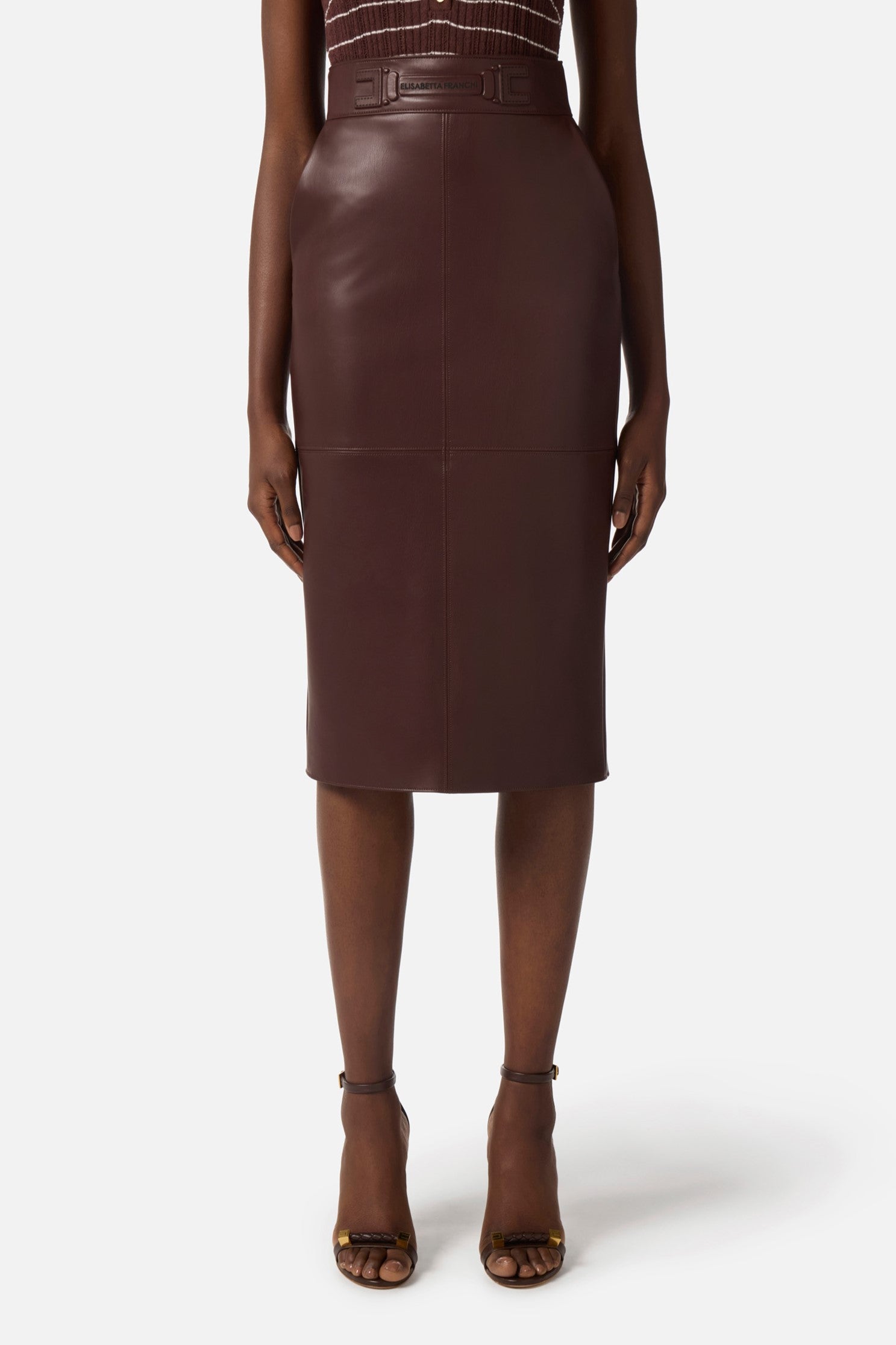 Elisabetta Franchi Gonna Tubino In Pelle con Logo Embossed GO16361E2 CACAO