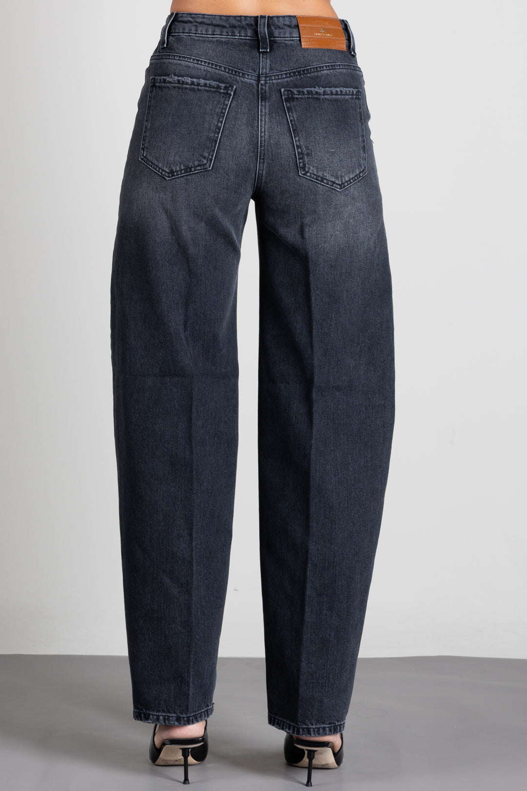 Elisabetta Franchi Jeans Balloon con Bottoni Gioiello Metallo Dorato PJ10D66E2 VINTAGE BLACK