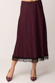 Khloe Femme Longuette In Raso con Orlo In Pizzo VINO