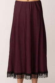 Khloe Femme Longuette In Raso con Orlo In Pizzo VINO