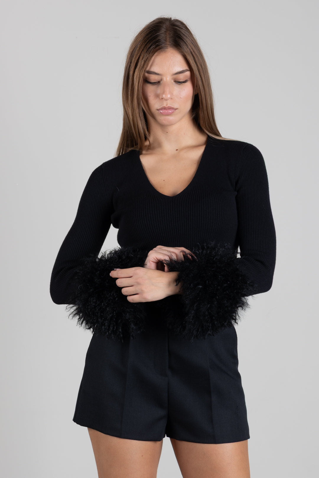 Twin-set Maglia a Coste con Polsi In Faux Fur 262TT3261 NERO