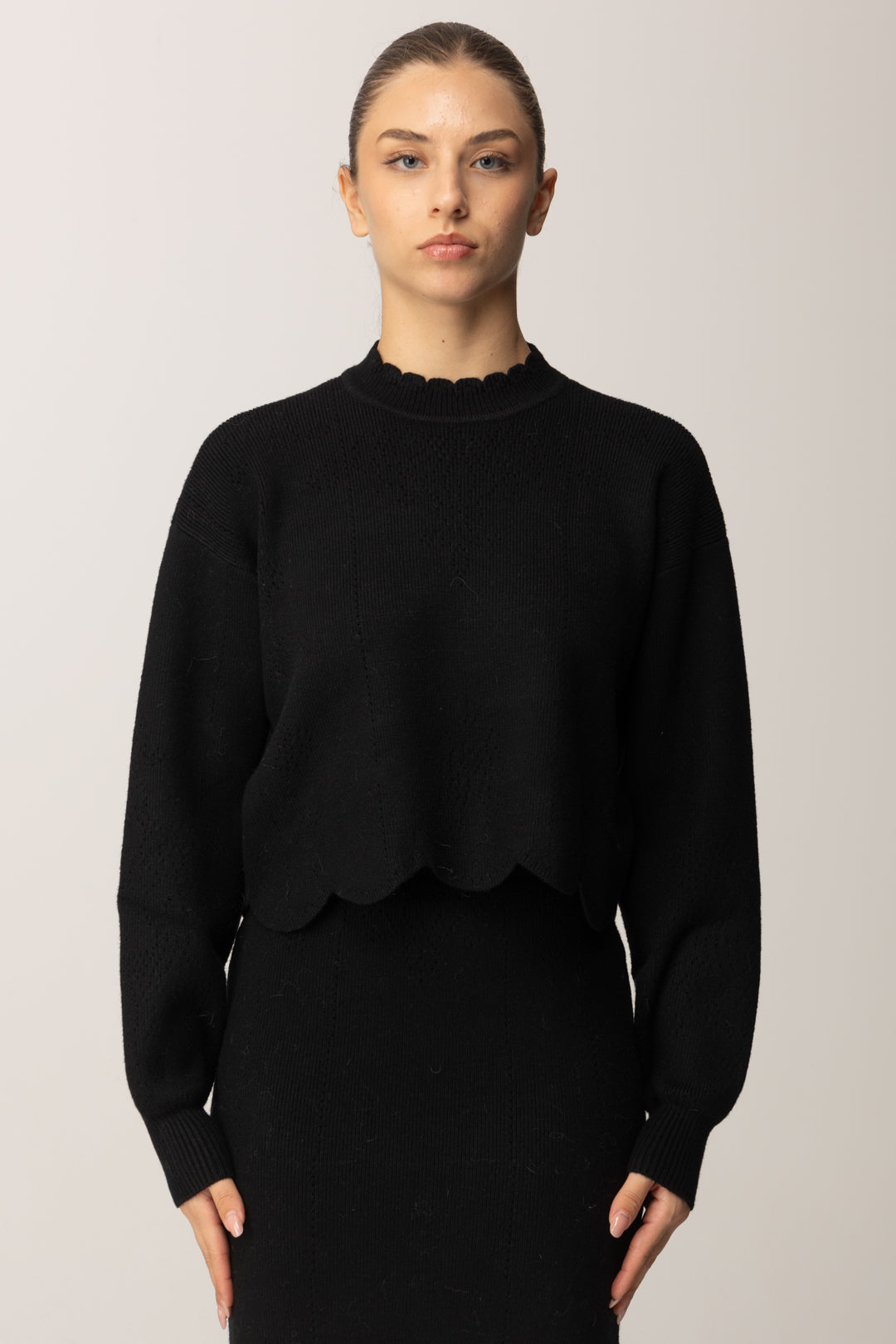 Twin-set Maglia Crop con Smerli con Dettagli Punzonati 252TT3210 NERO