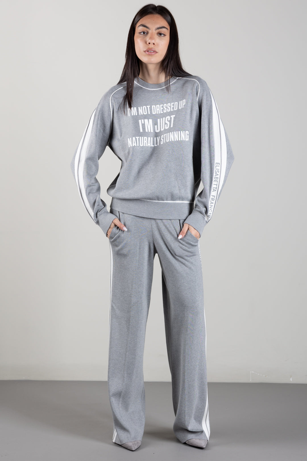 Elisabetta Franchi Maglia Girocollo con Stampa Lettering e Bande Logate MK14S66E2 GRIGIO MELANGE/AVORI