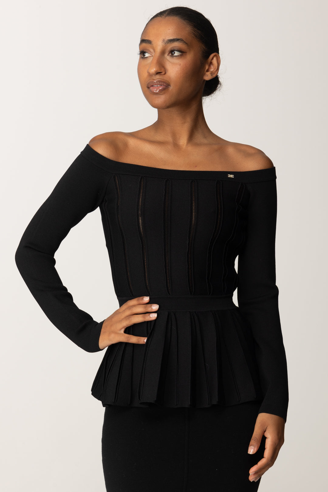 Elisabetta Franchi Maglia Off-shoulder con Baschina MK92S56E2 NERO