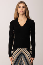 Akep 

maglia Punto Pizzo con Scollo a V e Bande Laterali MGKD11048 NERO