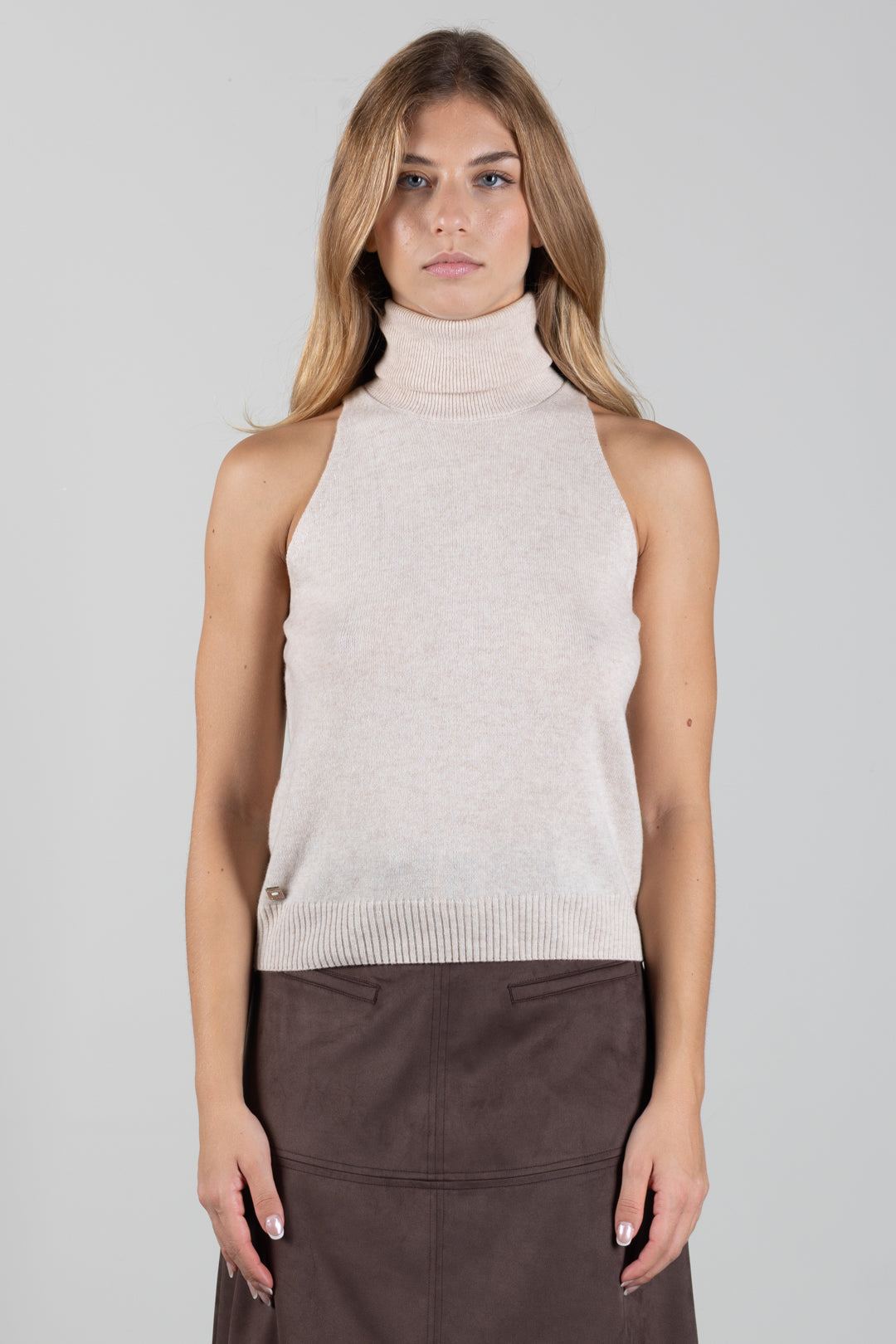 Manila Grace Maglia Smanicata con Collo Alto M404WU TUFFET :AI26