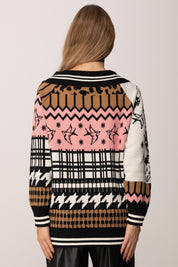 Akep Maglione con Stampa Multigrafica e Scollo a Barca
 MGKD11090 BIANCO/ROSA