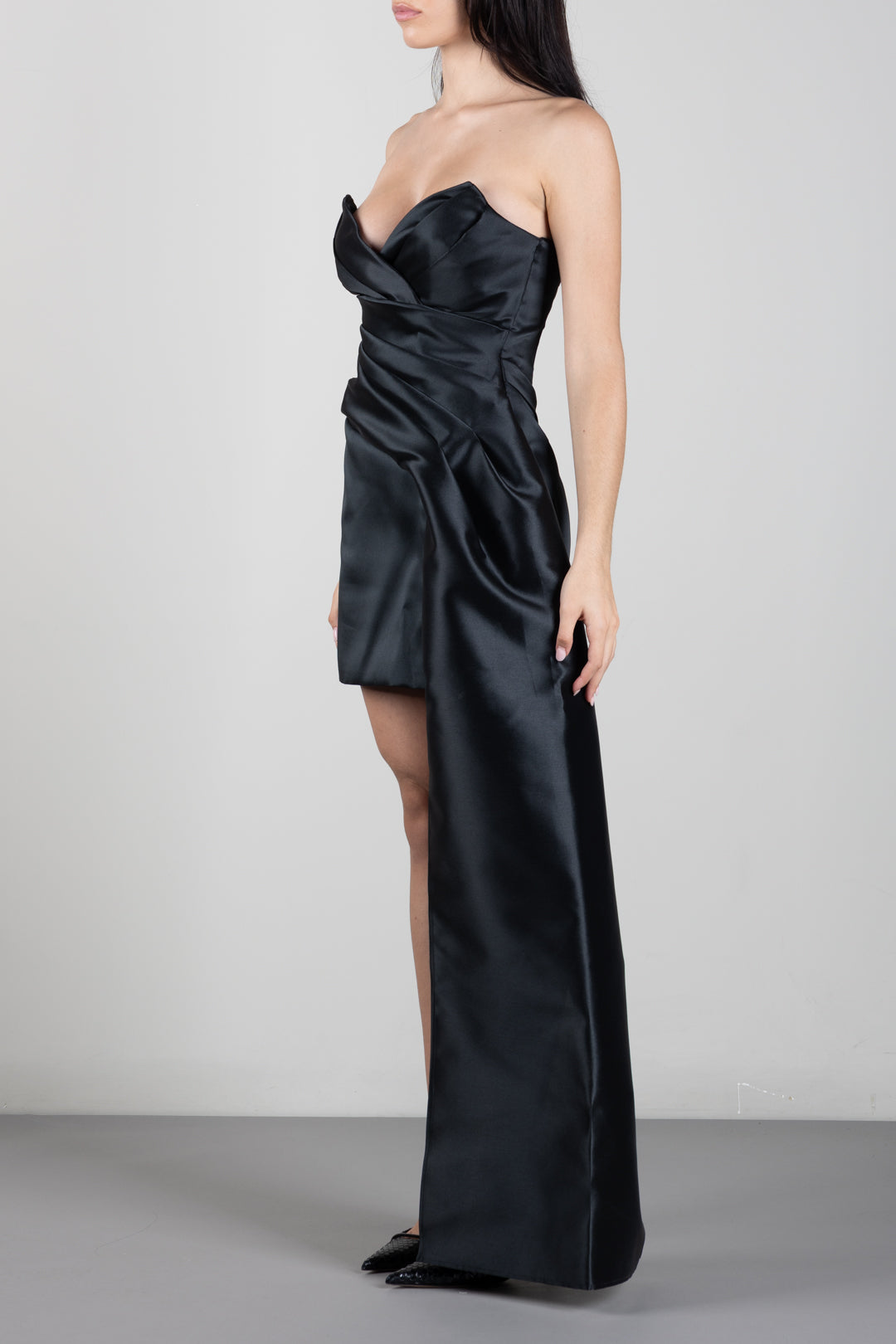 Elisabetta Franchi Mini Abito In Gazar con Coda Drappeggiata AB96067E2 NERO