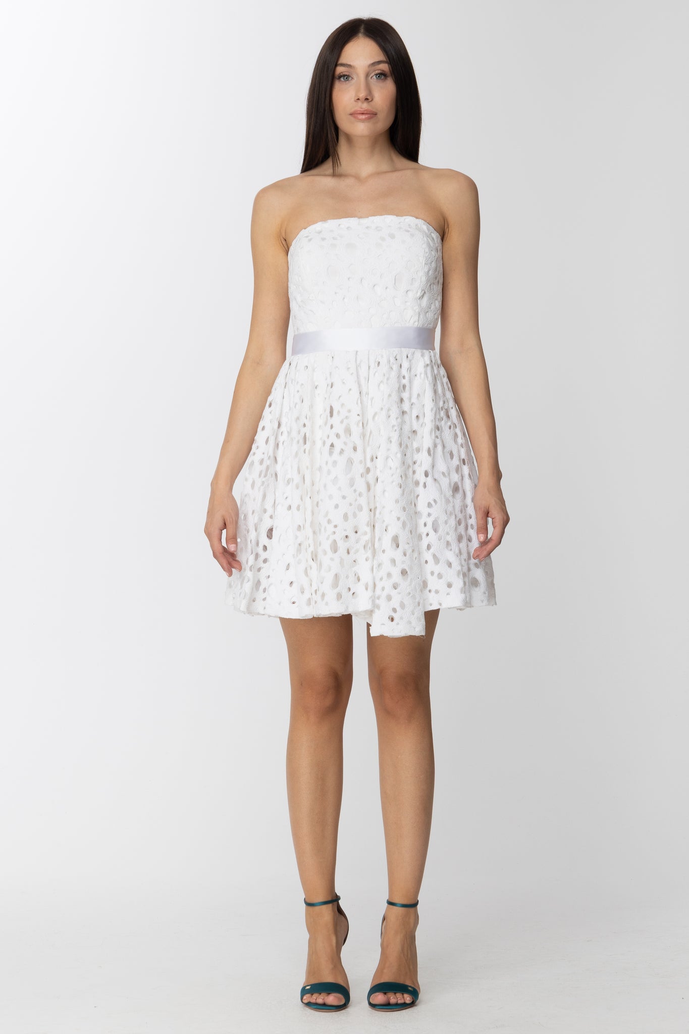 Les Bourdelles Des Garcons Woman Mini Dress Laser Cut Straight Neck A10 WHITE – Khloefemme
