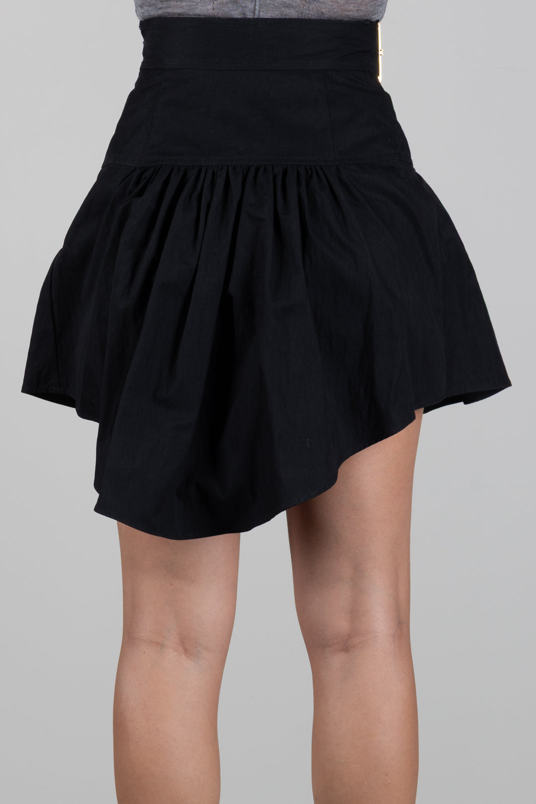 Elisabetta Franchi Minigonna a Pieghe con Dettagli Gioiello GO20666E2 NERO
