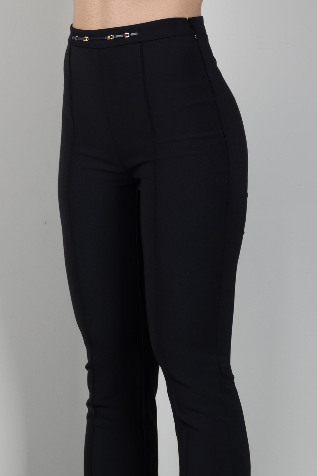 Elisabetta Franchi Pantaloni a Zampetta con Morsetto Logo PA19766E2 NERO