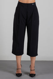 Elisabetta Franchi Pantaloni Al Ginocchio In Crêpe Leggero PA18166E2 NERO