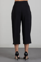 Elisabetta Franchi Pantaloni Al Ginocchio In Crêpe Leggero PA18166E2 NERO