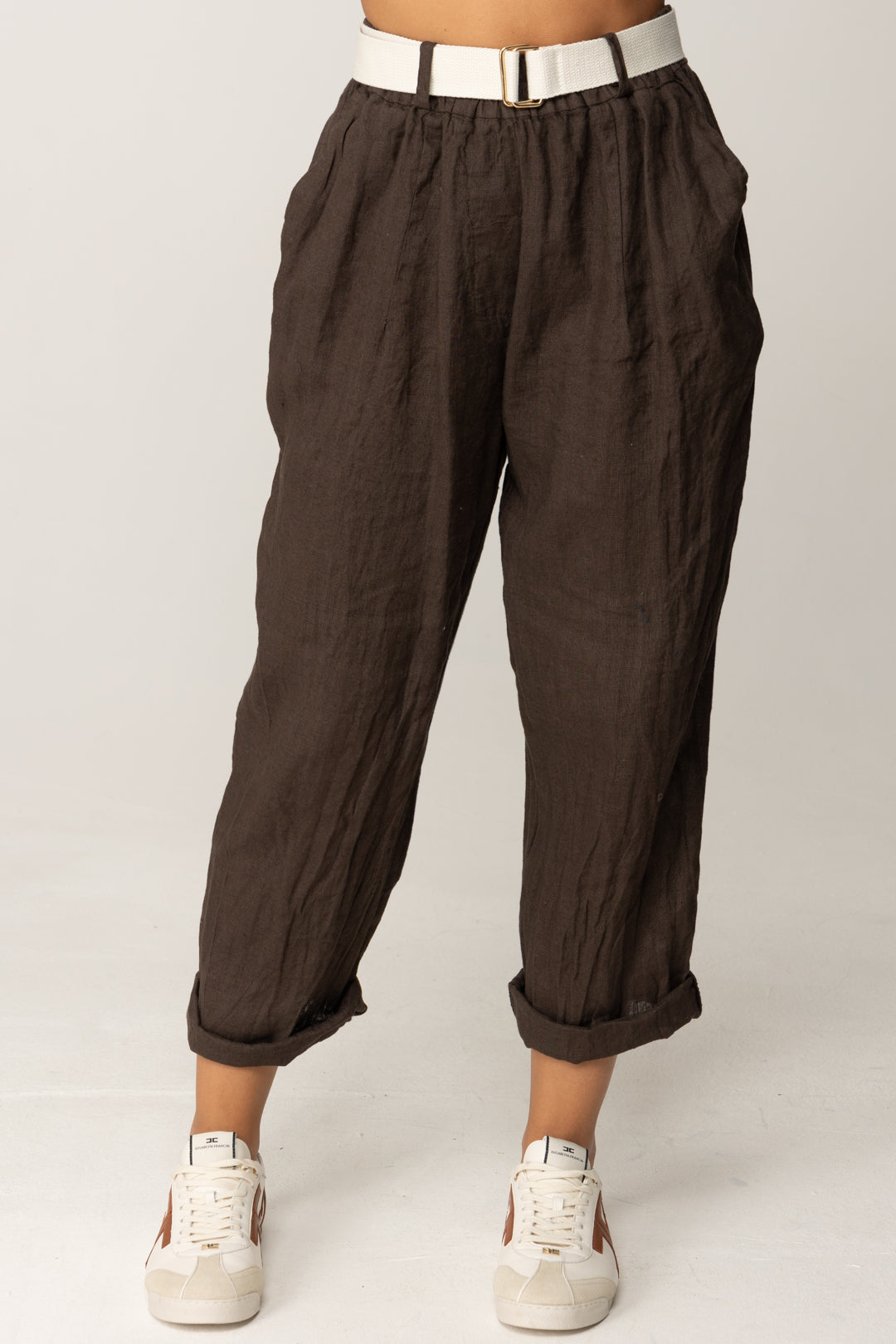 Khloe Femme Pantaloni Crop con Risvolti e Cintura CACAO