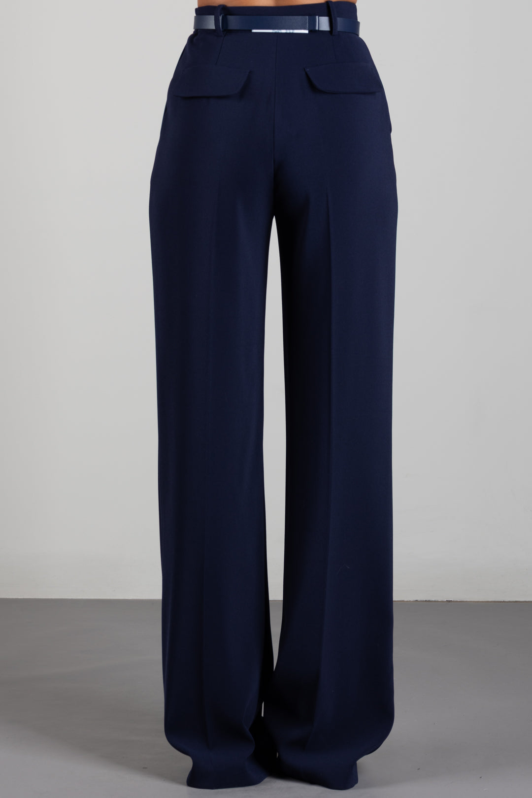 Elisabetta Franchi Pantaloni In Crêpe con Cintura e Placca Logo PA20766E2 BLU NOTTE