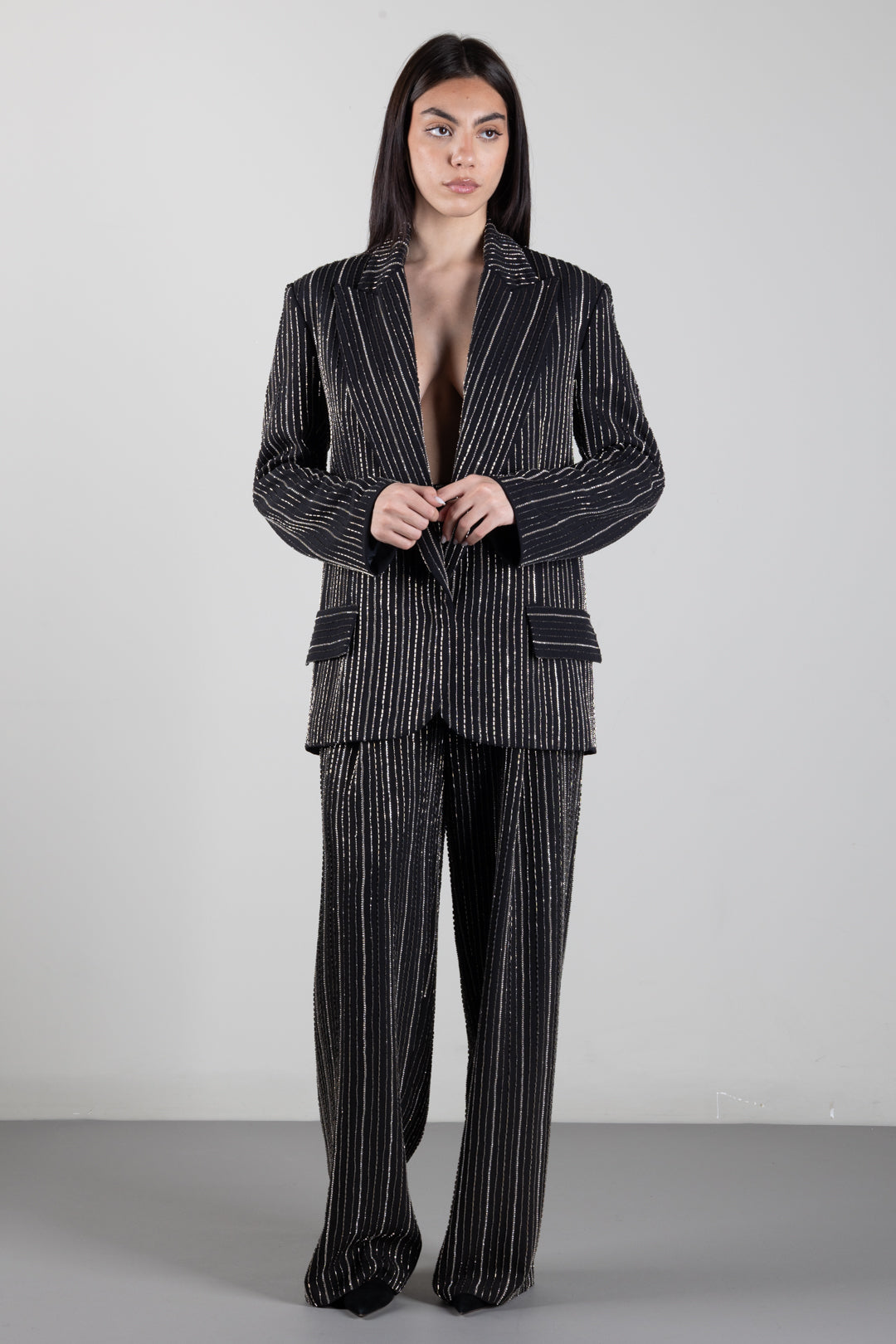 Elisabetta Franchi Pantaloni In Crêpe con Cristalli Gessati PA21968E2 NERO