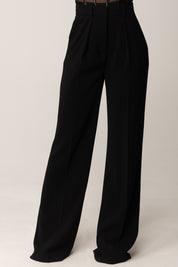 Elisabetta Franchi Pantaloni In Crepe Fluido con Pinces PA12456E2 NERO
