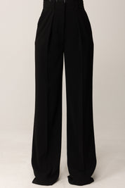 Elisabetta Franchi Pantaloni In Crepe Fluido con Pinces PA12456E2 NERO