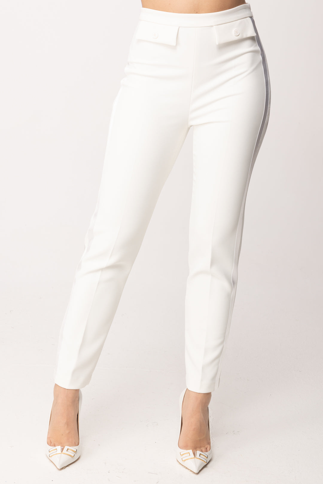 Elisabetta Franchi Pantaloni In Crêpe Leggero e Raso PA18562E2 AVORIO