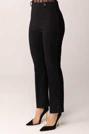 Elisabetta Franchi Pantaloni In Doppio Crêpe Stretch con Logo Charm PA16861E2 NERO
