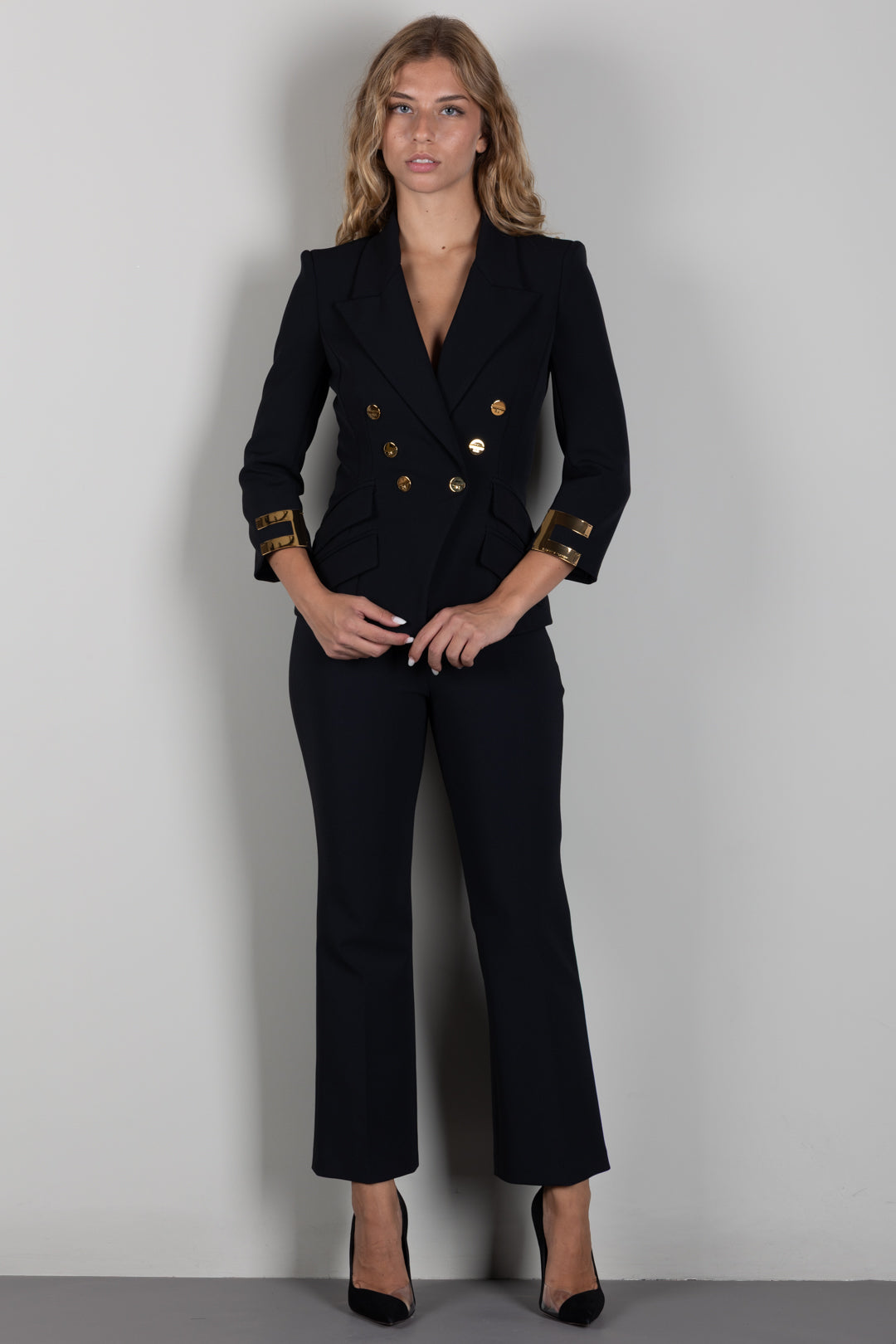 Elisabetta Franchi Pantaloni Svasati con Dettaglio Gioiello In Vita PA19866E2 NERO
