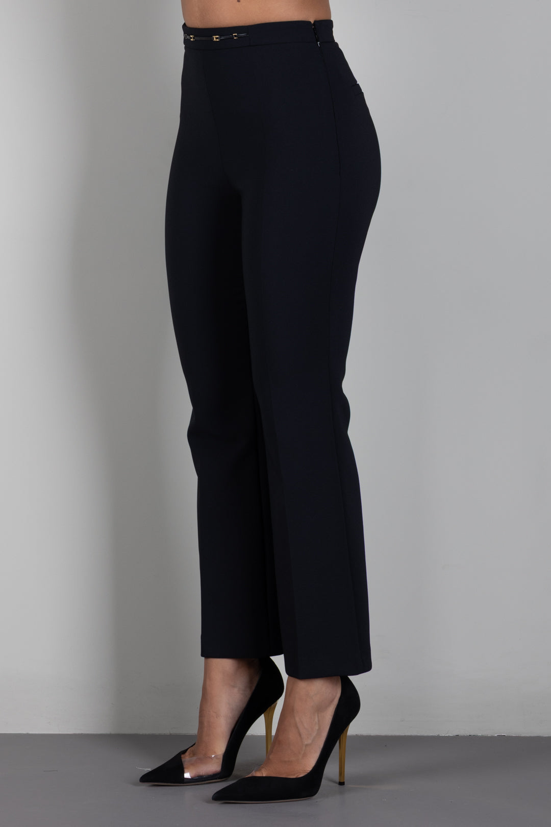 Elisabetta Franchi Pantaloni Svasati con Dettaglio Gioiello In Vita PA19866E2 NERO