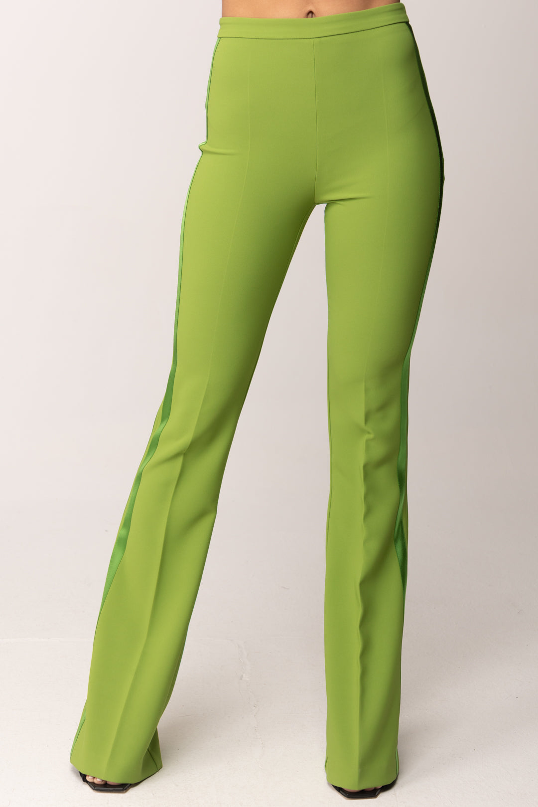 Elisabetta Franchi Pantaloni Vita Alta In Crêpe Leggero e Raso PA18462E2 ALOE