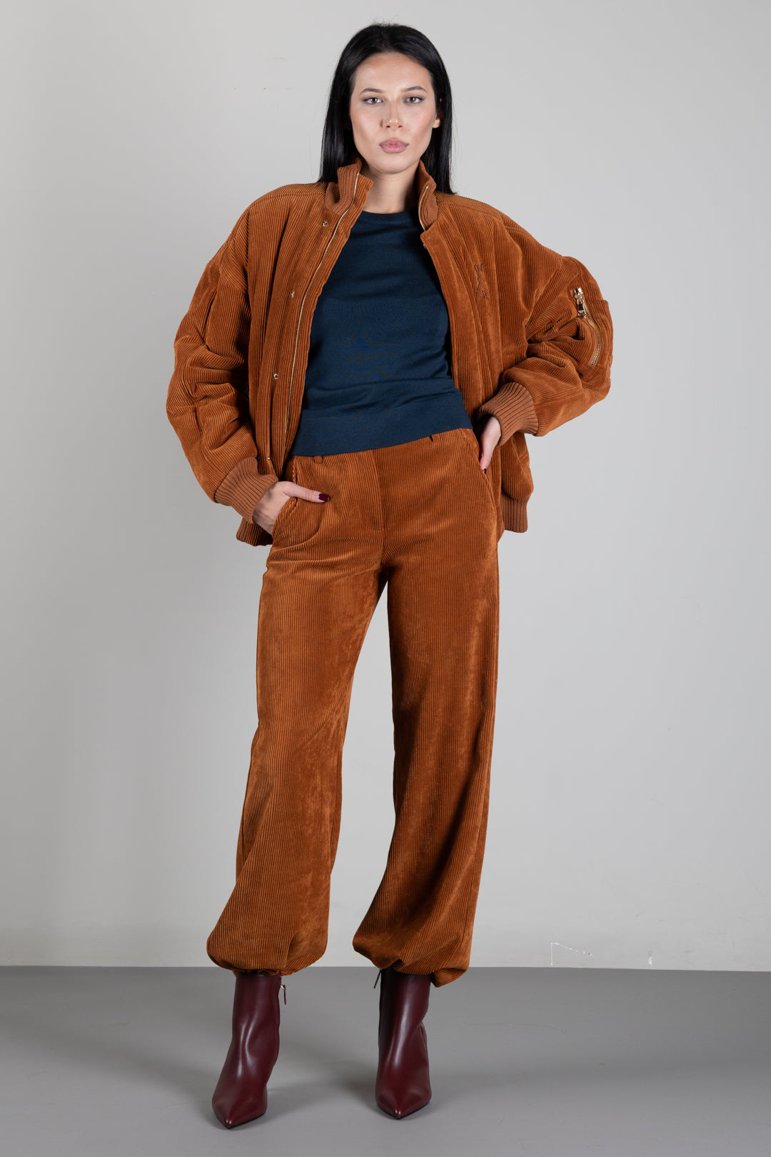 Patrizia Pepe Pantaloni Wide Leg In Velluto a Costine 2P0052 C0262 WARM CARAMEL