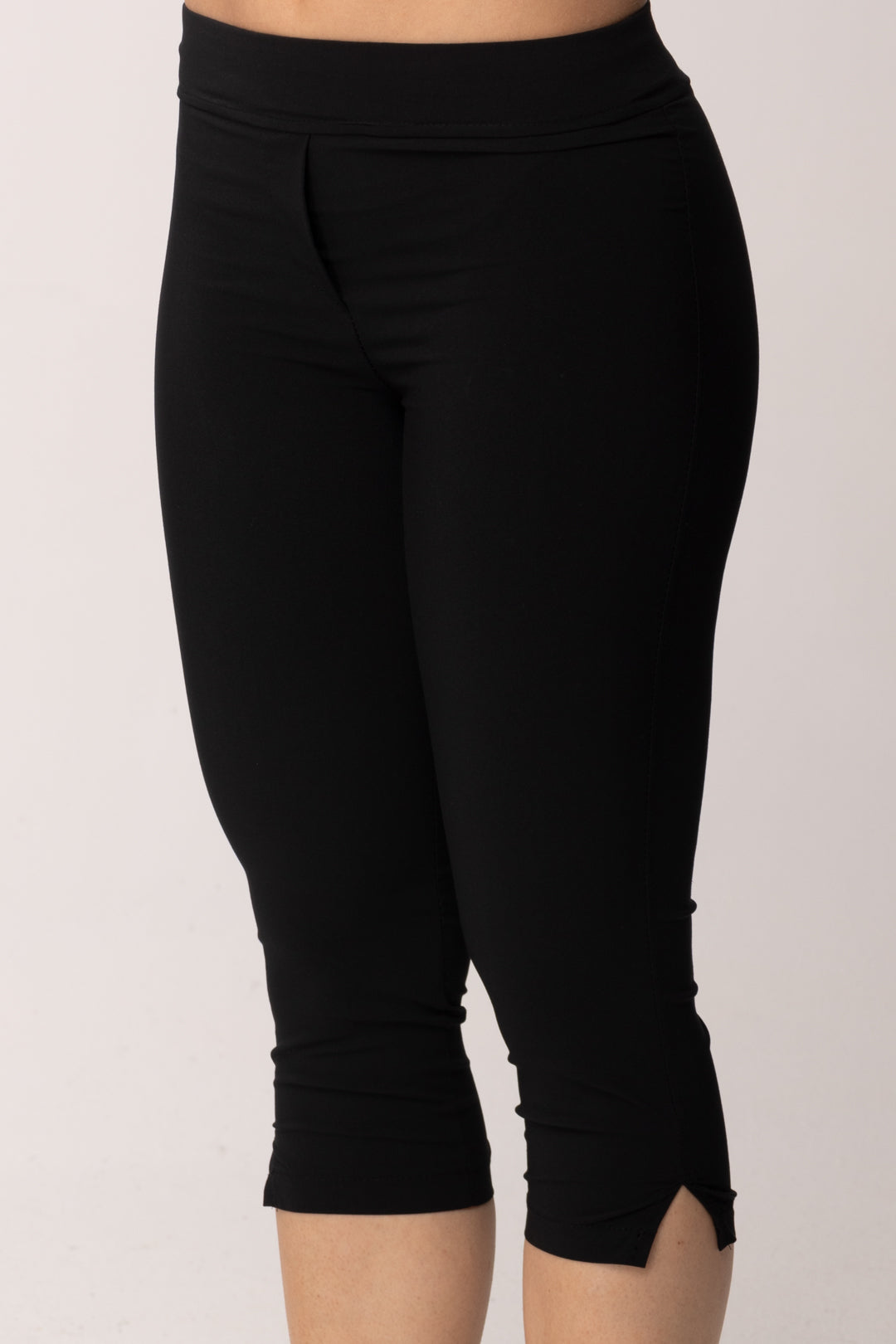 Khloe Femme Pinocchietto Basico con Spacchetti 26250 NERO