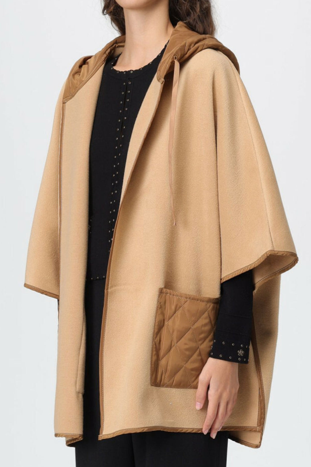 Twin-set Poncho In Maglia con Tasche e Cappuccio 252TA4240 LAND