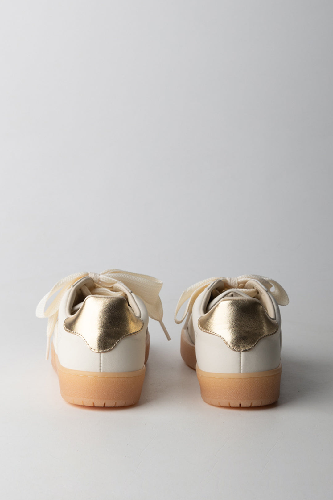 Elisabetta Franchi Bambina Sneakers Basse con Fiocco e Dettaglio Metallico F4A9-E0510-1877A725 BUTTER/GOL